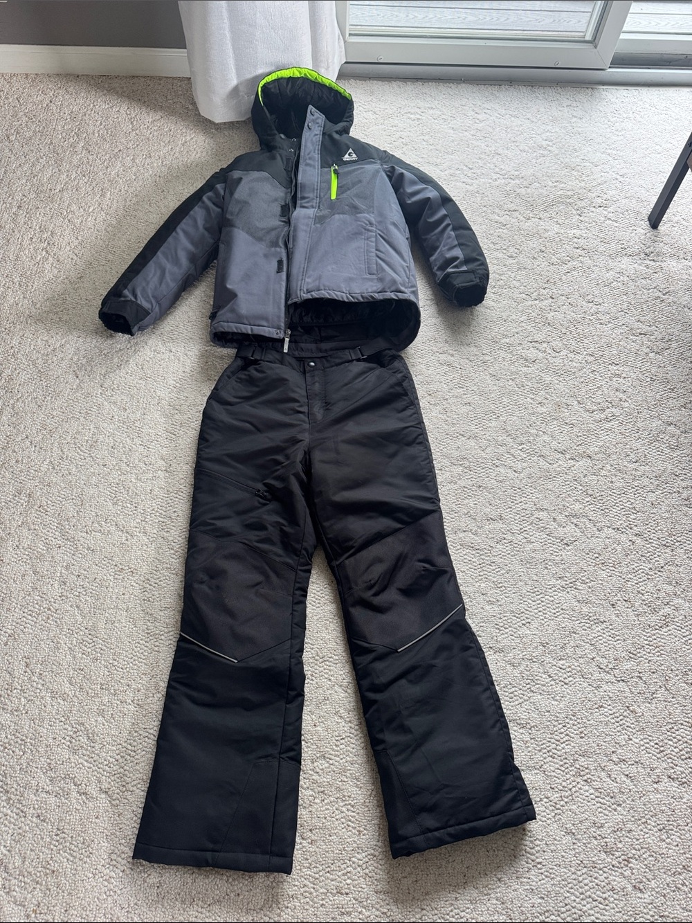 Gerry Weber Boys Black Winter 2 in 1 Jacket and  Swiss Tech Snowpants